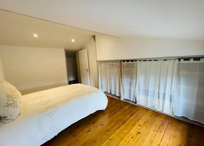 La Maison De La Brousse * Brizambourg